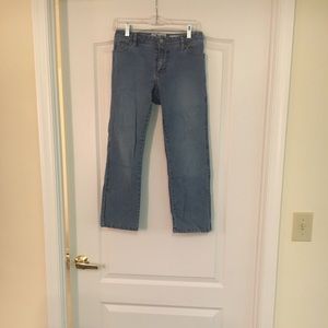 Old Navy Low Waist 3/4 Jeans